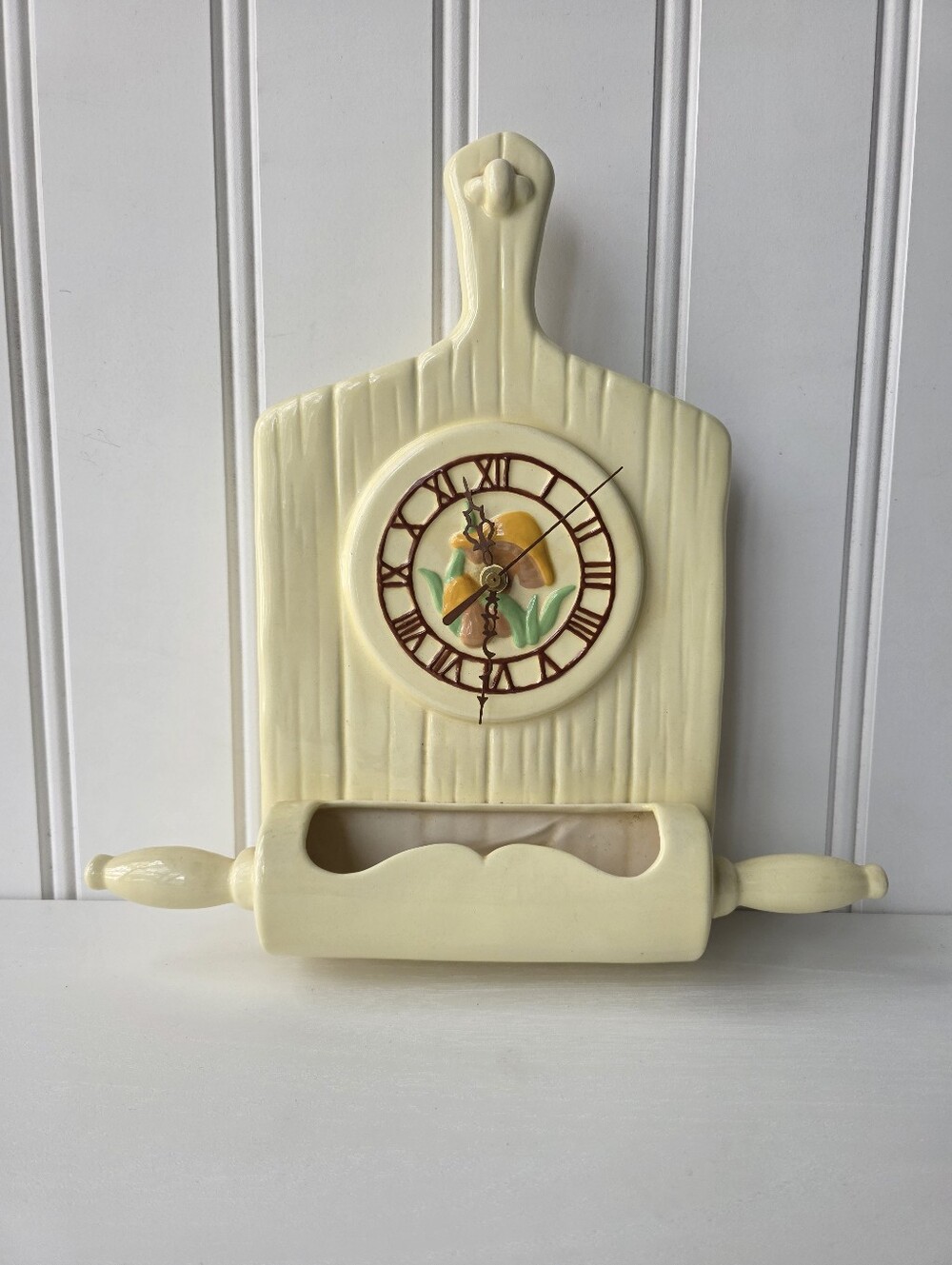 Vintage Ceramic Pale Yellow Wall Clock Organizer Rolling Pin Farmhouse Decor